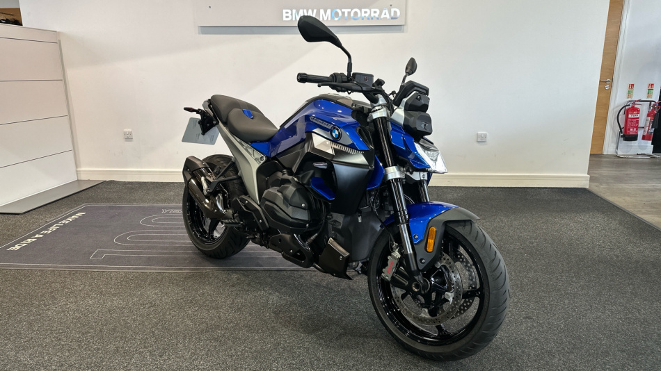 BMW R1300 R SE (25MY)